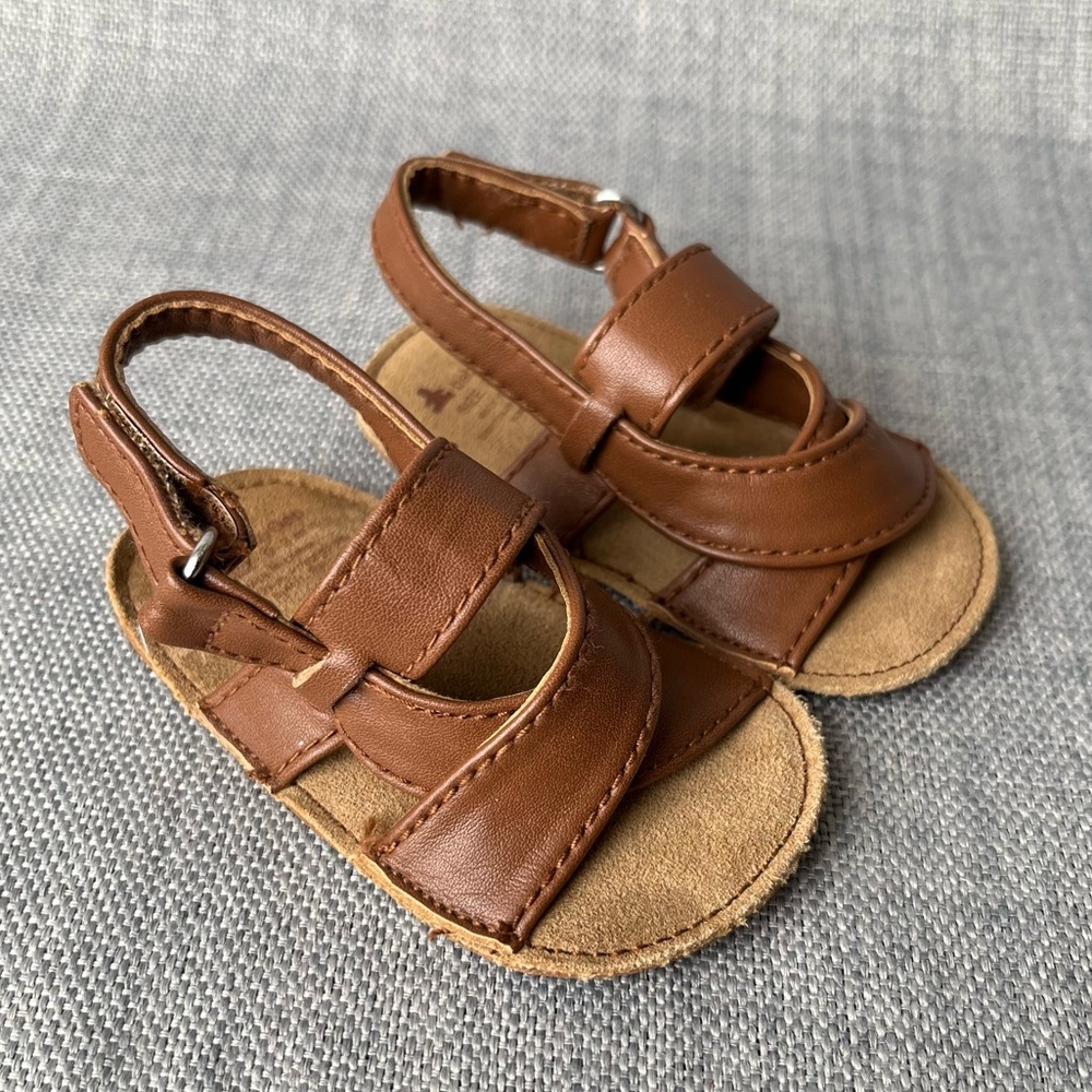 BabyGap Sandals Infant Size 0-3 Months Brown Faux Leather Baby Crib Shoes